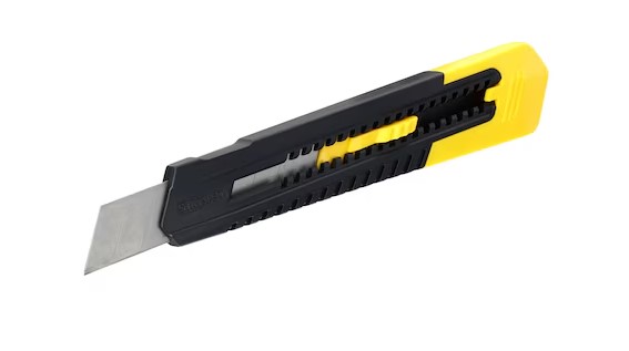 0-10-151 SKALPEL  SA KLIZNIM ZAKLJUČAVANJEM 18MM